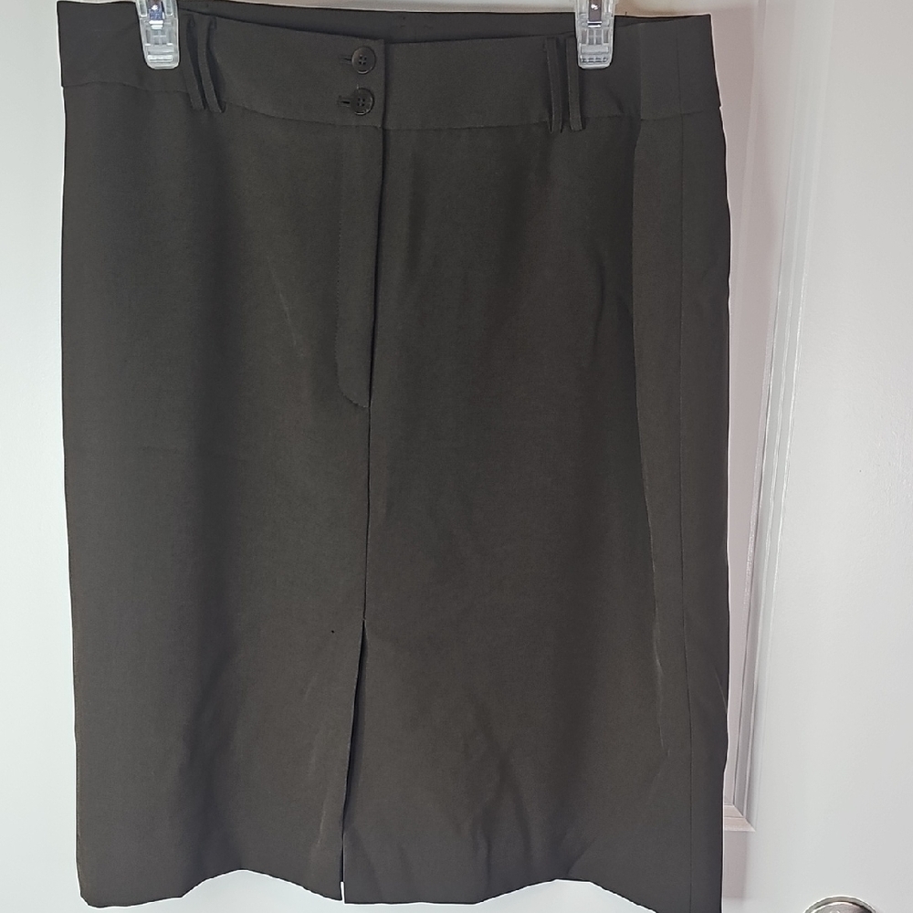 Liz Claiborne Elegant Brown Pencil Skirt Size 14